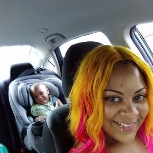 Meet your Posher, Janeira